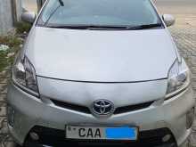 https://riyasewana.com/uploads/toyota-prius-3rd-14173109802.jpg