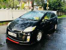 Toyota PRIUS 3rd Generation 2012 Car