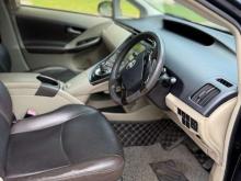 https://riyasewana.com/uploads/toyota-prius-3rd-151043376615.jpg