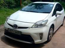 Toyota Prius 3rd Gen 2014 Car