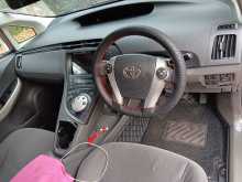 https://riyasewana.com/uploads/toyota-prius-3rd-2009-610471412473.jpg