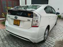 https://riyasewana.com/uploads/toyota-prius-3rd-2010-1315440512484.jpg