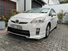 https://riyasewana.com/uploads/toyota-prius-3rd-2010-1315440512543.jpg