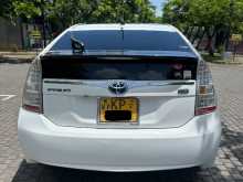 https://riyasewana.com/uploads/toyota-prius-3rd-2010-1416382712943.jpg