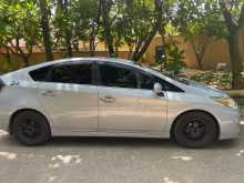https://riyasewana.com/uploads/toyota-prius-3rd-2010-814205612784.jpg