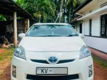 Toyota Prius 3rd S Grade 2011 Car