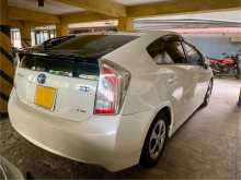 https://riyasewana.com/uploads/toyota-prius-3rd-2012-1521452212183.jpg