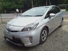 Toyota Prius 3rd Generation 2012 Car