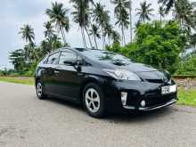 Toyota Prius 3rd S LED 2013 Car