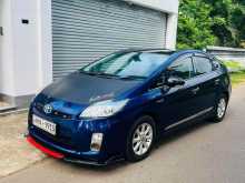 https://riyasewana.com/uploads/toyota-prius-3rd-2114390422102.jpg