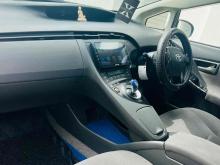 https://riyasewana.com/uploads/toyota-prius-3rd-2114394324182.jpg