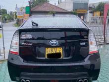 https://riyasewana.com/uploads/toyota-prius-3rd-2510443224453.jpg