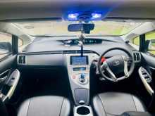 https://riyasewana.com/uploads/toyota-prius-3rd-289541722873.jpg