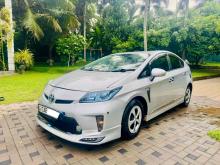 https://riyasewana.com/uploads/toyota-prius-3rd-289585224781.jpg