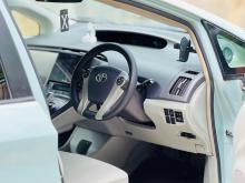 https://riyasewana.com/uploads/toyota-prius-3rd-3014030217125.jpg