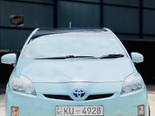 https://riyasewana.com/uploads/toyota-prius-3rd-318310817205.jpg