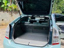 https://riyasewana.com/uploads/toyota-prius-3rd-318310917016.jpg
