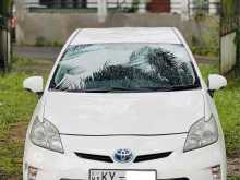 Toyota PRIUS 3RD GEN 2012 Car