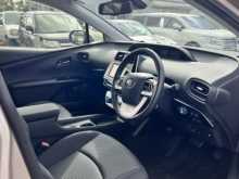 https://riyasewana.com/uploads/toyota-prius-4-2016-110095212943.jpg