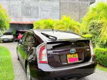 https://riyasewana.com/uploads/toyota-prius-416182722843.jpg