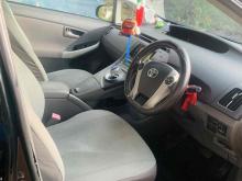 https://riyasewana.com/uploads/toyota-prius-421532324372.jpg