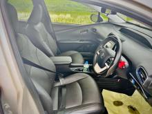 https://riyasewana.com/uploads/toyota-prius-4th-1024286136.jpg