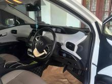 https://riyasewana.com/uploads/toyota-prius-4th-123463124431.jpg