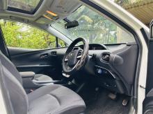 https://riyasewana.com/uploads/toyota-prius-4th-1610321317105.jpg