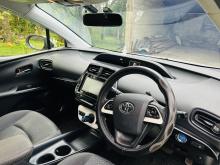 https://riyasewana.com/uploads/toyota-prius-4th-1610321317126.jpg