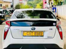 https://riyasewana.com/uploads/toyota-prius-4th-2016-1611590212843.jpg