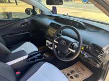 https://riyasewana.com/uploads/toyota-prius-4th-2016-2521122612993.jpg