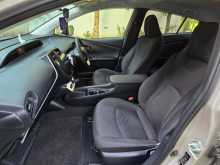 https://riyasewana.com/uploads/toyota-prius-4th-2016-2521511312114.jpg