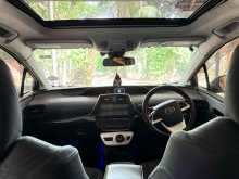 https://riyasewana.com/uploads/toyota-prius-4th-209162622073.jpg