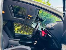 https://riyasewana.com/uploads/toyota-prius-4th-213311817525.jpg