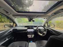 https://riyasewana.com/uploads/toyota-prius-4th-2912083622443.jpg