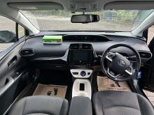 https://riyasewana.com/uploads/toyota-prius-4th-29535117975.jpg