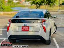 https://riyasewana.com/uploads/toyota-prius-4th-5120444854.jpg