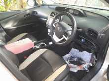 https://riyasewana.com/uploads/toyota-prius-50-2016-118084112813.jpg