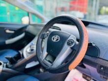 https://riyasewana.com/uploads/toyota-prius-517372417065.jpg