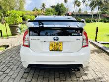 https://riyasewana.com/uploads/toyota-prius-518424217195.jpg