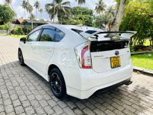 https://riyasewana.com/uploads/toyota-prius-518424217216.jpg