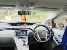 https://riyasewana.com/uploads/toyota-prius-585050164.jpg