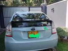 https://riyasewana.com/uploads/toyota-prius-612365122822.jpg