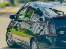 https://riyasewana.com/uploads/toyota-prius-618223417805.jpg