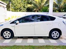 https://riyasewana.com/uploads/toyota-prius-69183424501.jpg