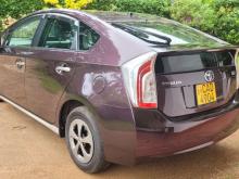https://riyasewana.com/uploads/toyota-prius-6959166362.jpg