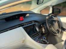 https://riyasewana.com/uploads/toyota-prius-7029474592.jpg