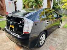 https://riyasewana.com/uploads/toyota-prius-71573622653.jpg