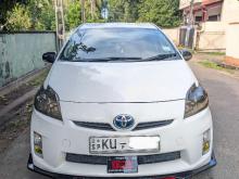 https://riyasewana.com/uploads/toyota-prius-7947306565.jpg