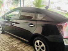 https://riyasewana.com/uploads/toyota-prius-812224624982.jpg